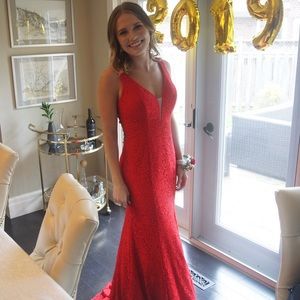 Meet your Posher, Alex